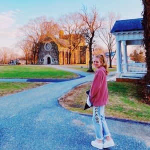 Meet your Posher, Carter